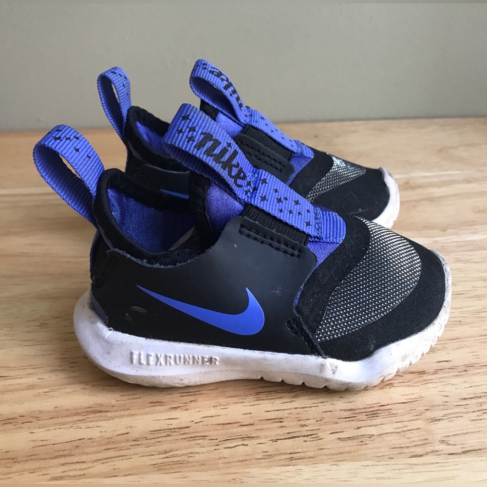 Nike Flex Runner Glitter “ Black Sapphire” Toddler Size: US 4C EUR 19.5 CM 10
